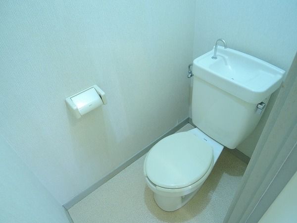 【トイレ】　うれしいバス・トイレ別♪　新品　未使用♪