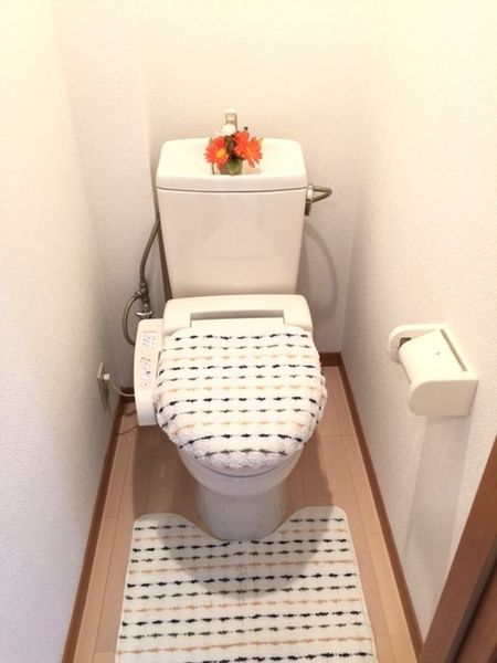 【トイレ】　洗浄便座付です♪